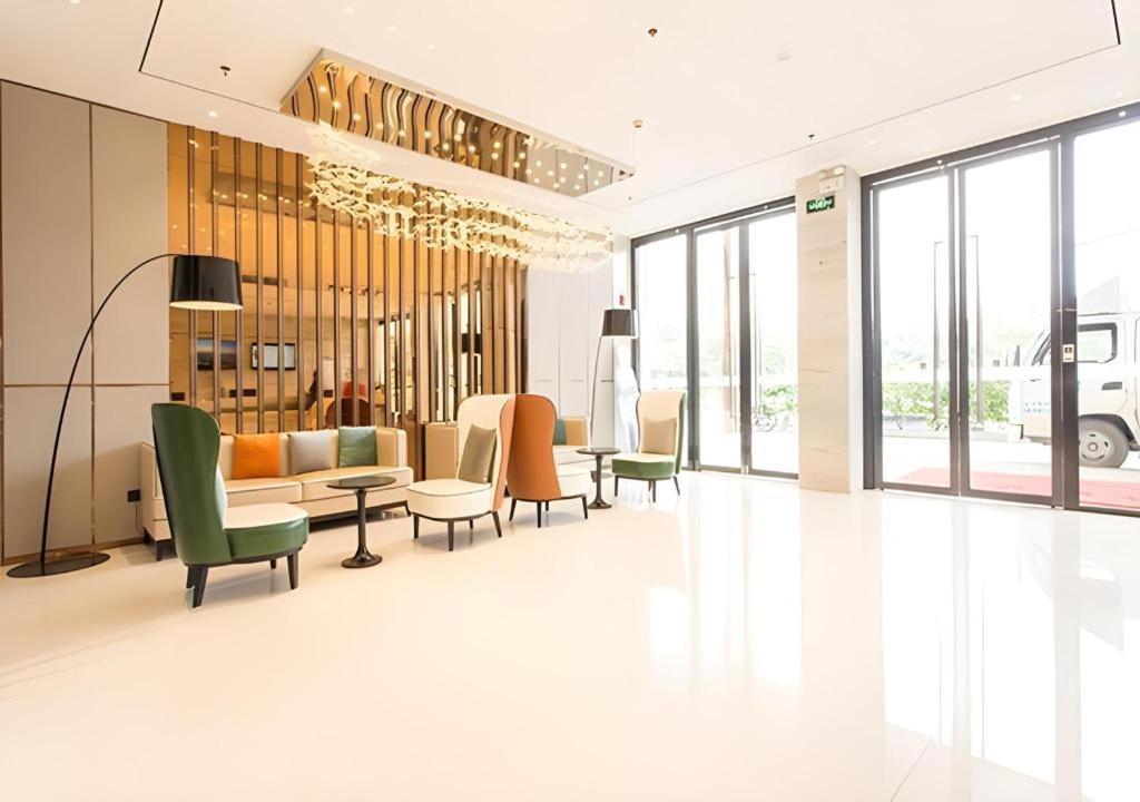City Comfort Inn Qinzhou Port District Central Square Longmen  Exterior photo